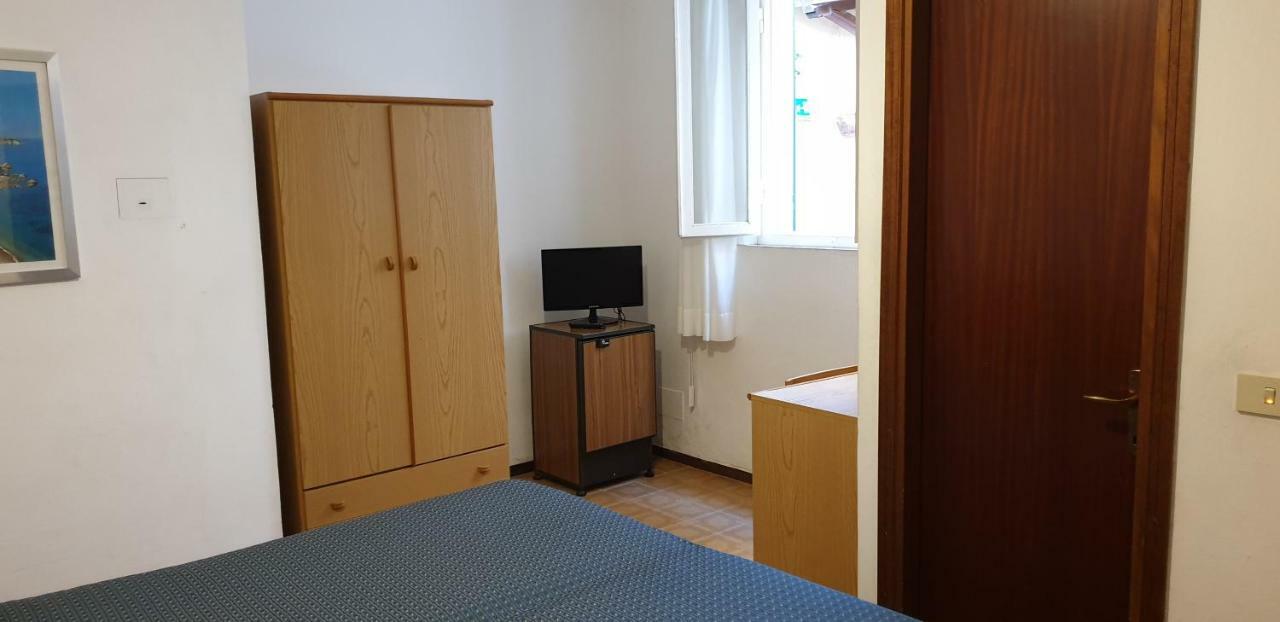 Hotel Anselmi Marciana Marina  Zewnętrze zdjęcie